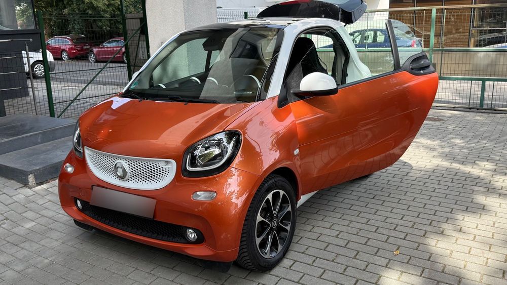 Smart Fortwo Smart Fortwo 1.0 71 CP Prime • 2015 • 89.000 km • Automat • Euro 6