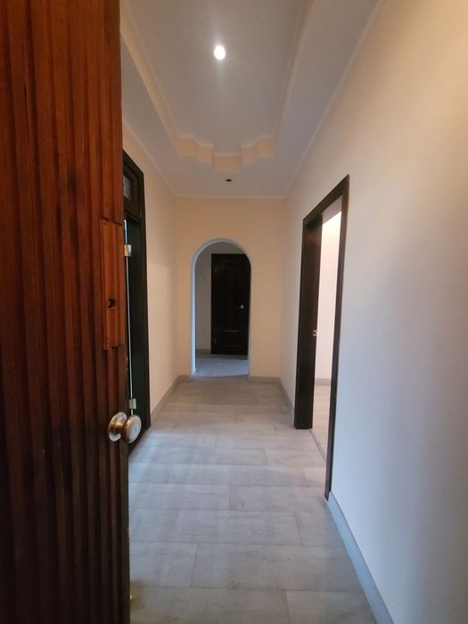 Продаётся 4 комнатная квартира