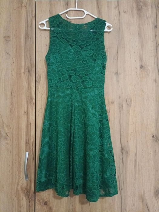 Зелена къса рокля
