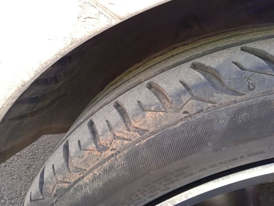 Джанти и гуми  Мерцедес w 204/ c 220-2008g.