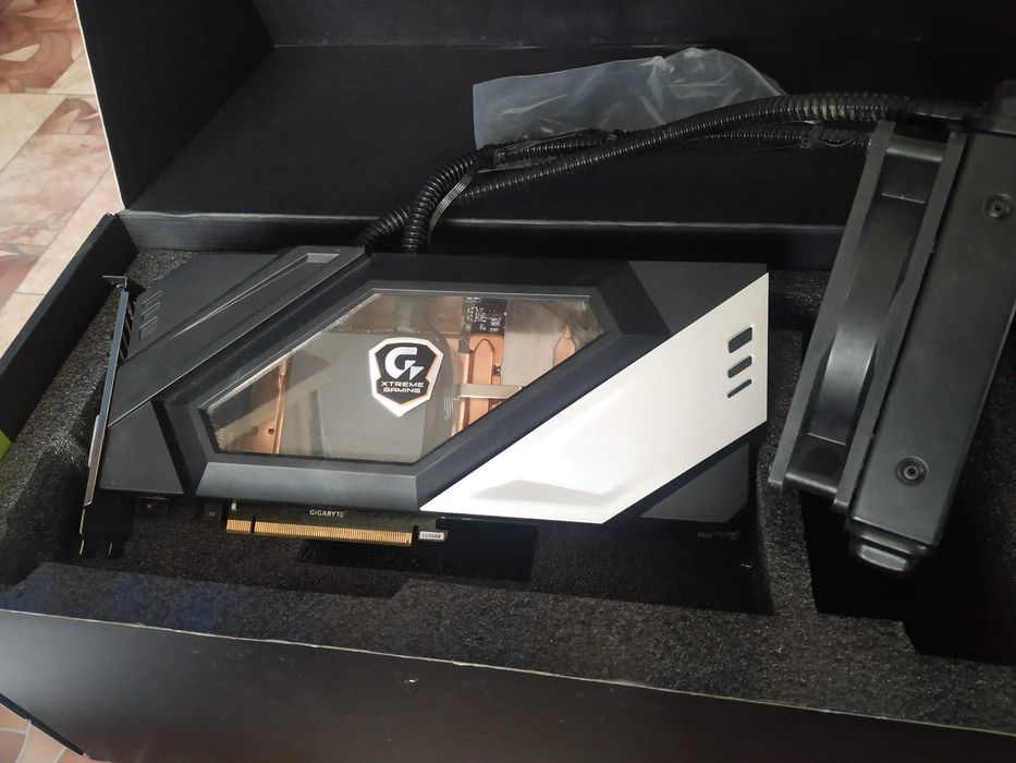 Продам видеокарту на водяном охлаждения GTX 980 TI