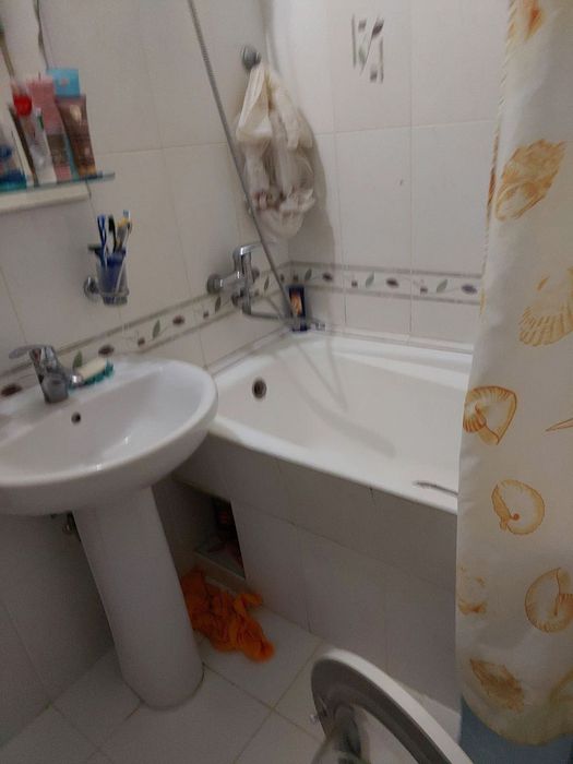 СВОЯ 4-х комнатная аккуратная квартира