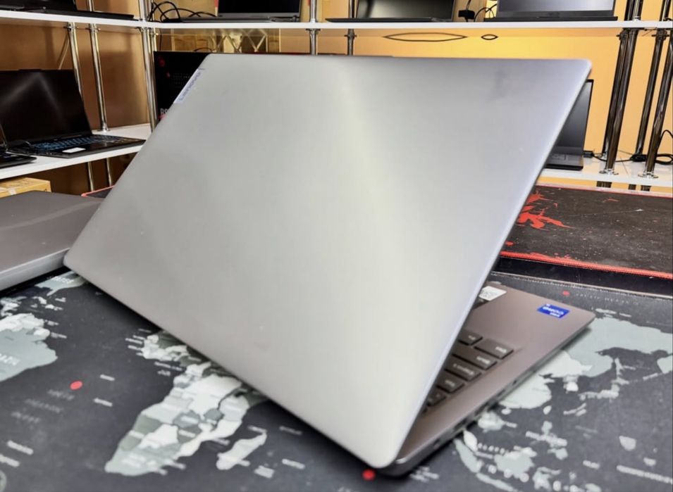 Ноутбук Lenovo IdeaPad Slim 3i/i5-12450H/8GB/SSD512/15.6