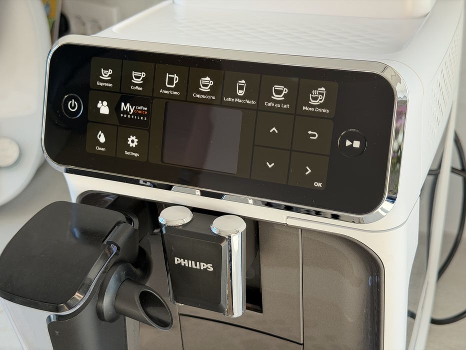 Espressor Philips LatteGo