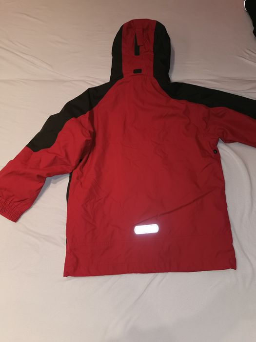 Geaca impermeabila mărime 152