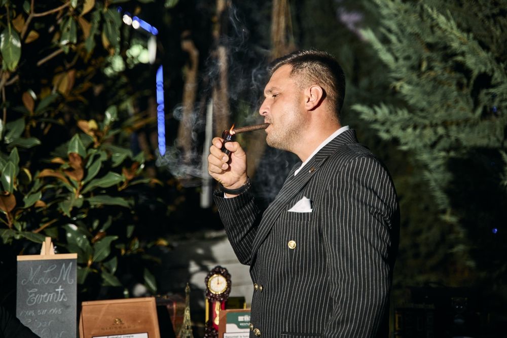 Cigar bar/cognac bar, Gangster's corner