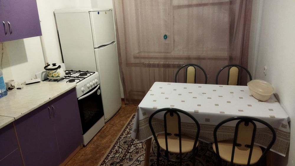 Продам 2 ком.кв.в 13 мкр.1 этаж