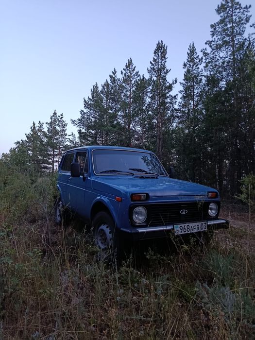 Автомашина нива  продам