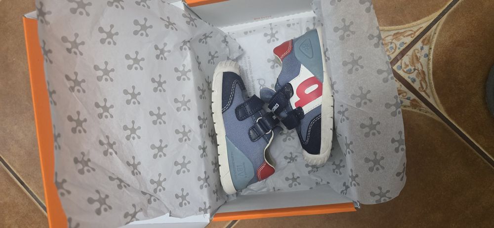 Adidasi Biomecanics ergonomici marimea 20 baieti