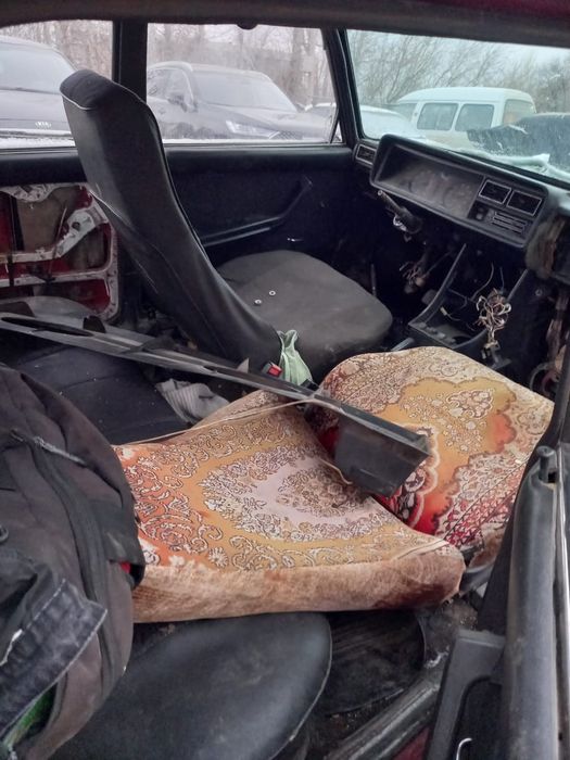 Авто на разбор селый