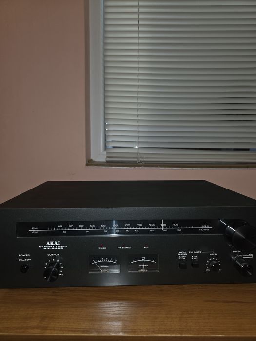 Akai at-2400 продавам