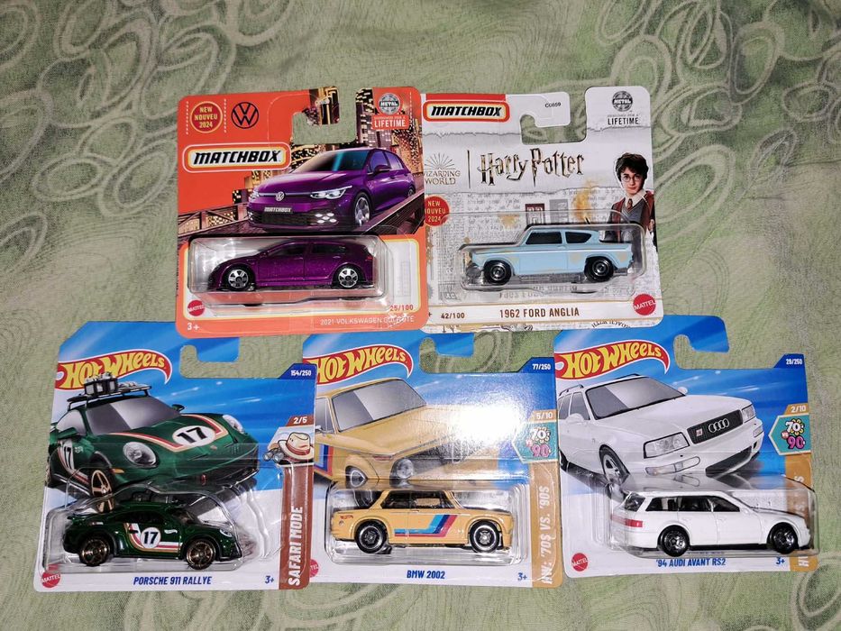 Колички Hot Wheels и Matchbox 1:64