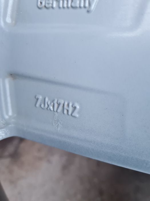 Оригинални джанти за ФОЛКСВАГЕН VW AUDI SEAT SKODA R17 5x100 ET46 7J