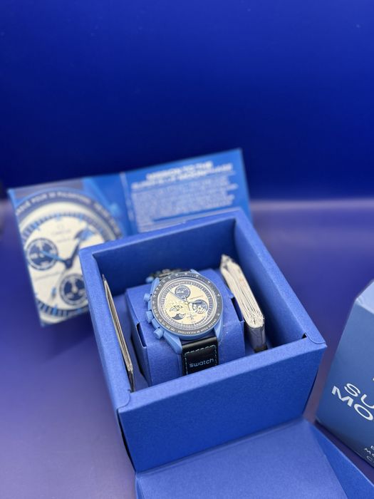 Swatch x Omega “MoonSwatch”Mission to the Super Blue Moonphase