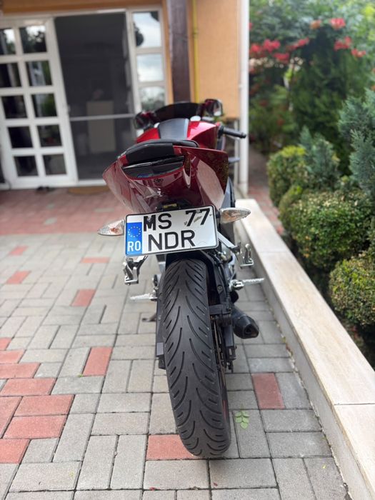 Yamaha YZF - R125