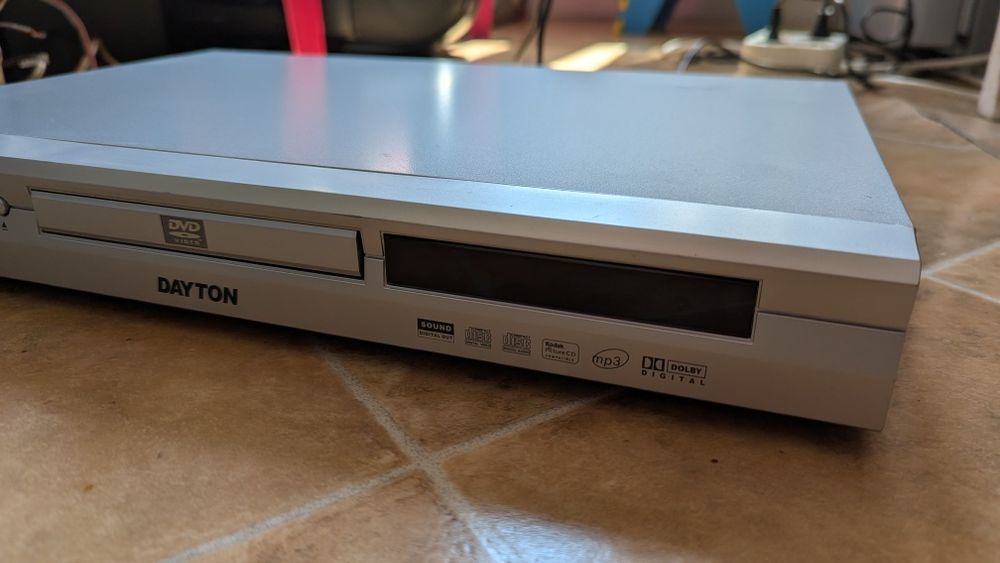 Dayton DVD 777 dvd player