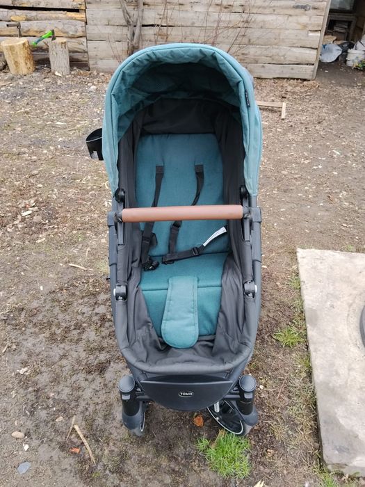 Продам коляску Tomix