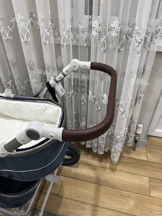 Коляска 2 в 1 LUX MOM