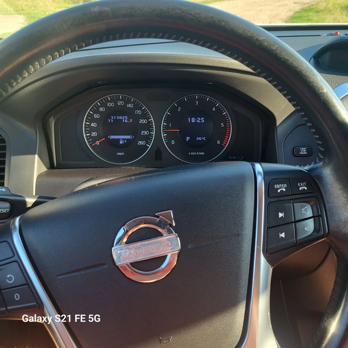 VOLVO XC60 2011 — imagine 5