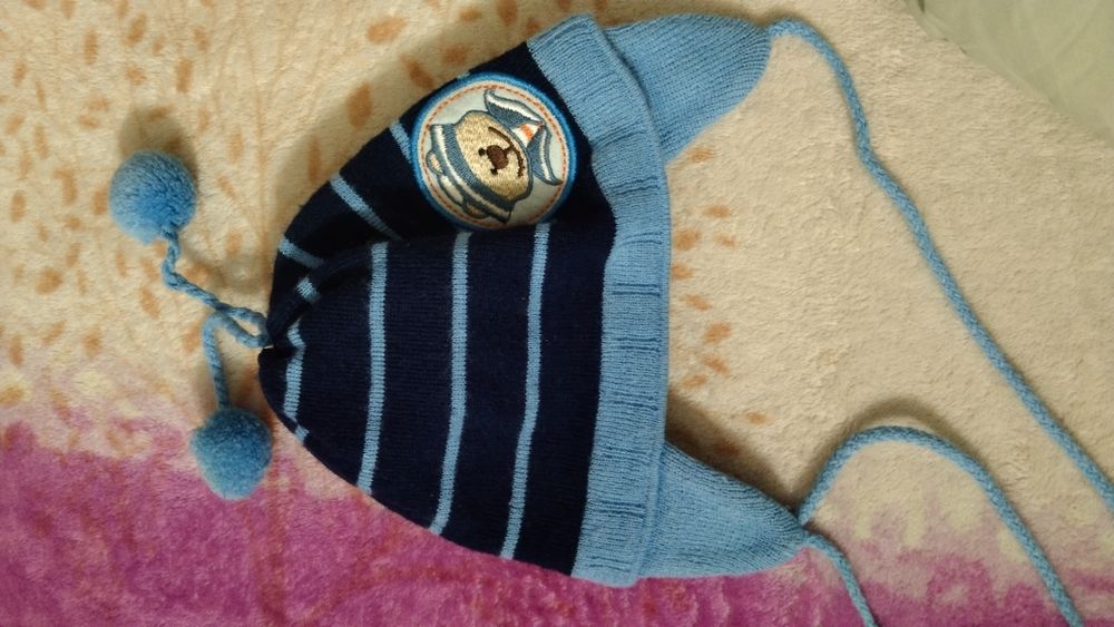 Комбинезон и шапки