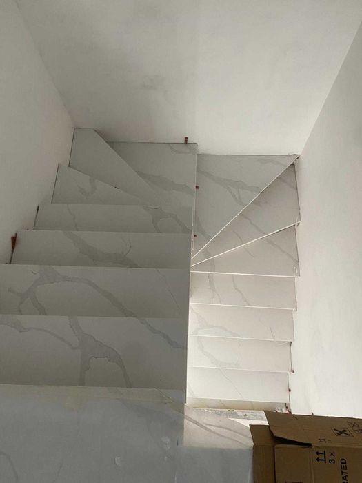 Montaj gresie, faianță, marmură, granit, parchet și piatră decorativă