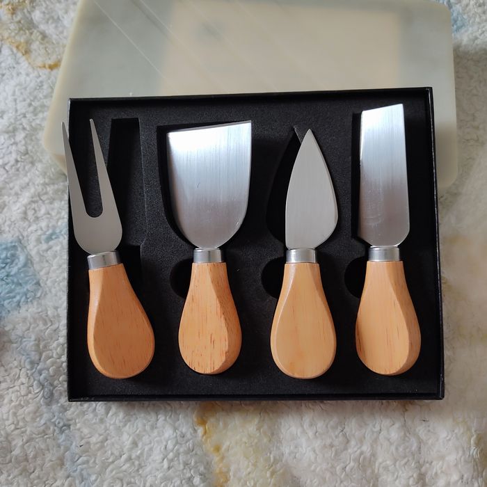 Набор ножей для резки сыра