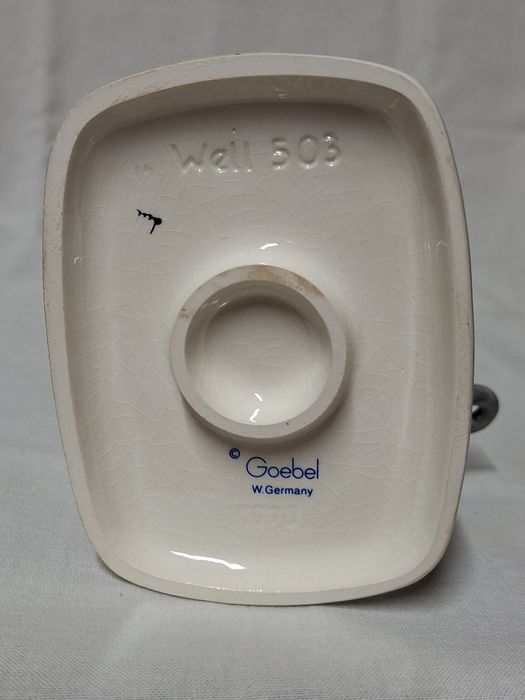 Порцеланова фигура--Goebel--W.Germany--1970--Bit--готвач