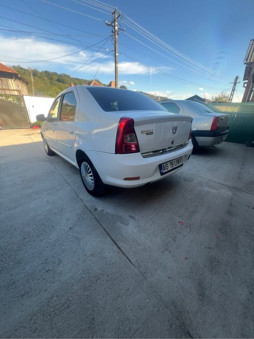 DACIA Logan 2011 — imagine 2