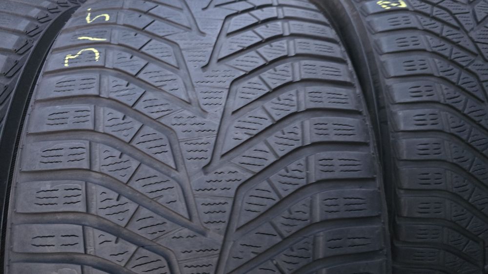 Anvelope iarna 275 40 21 si 315 35 21