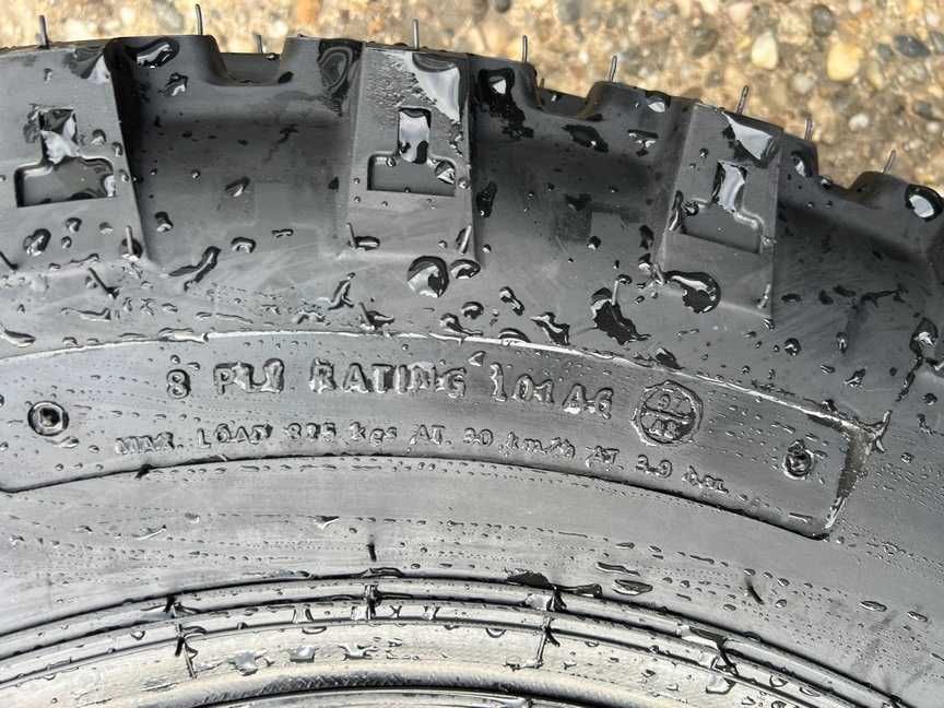 Cauciucuri cu 8 pliuri 6.50-20 noi marca GRI pentru tractor fata U650