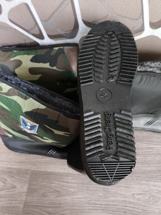 Продам сапоги мужские