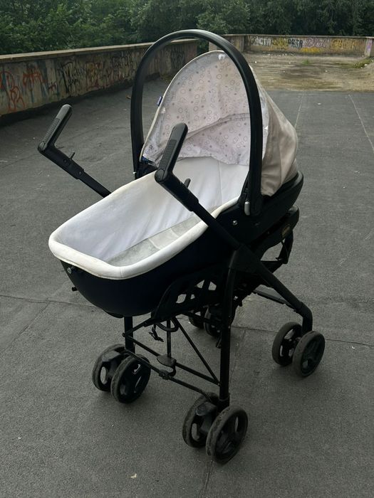 Продам коляску Chicco (оригинал)