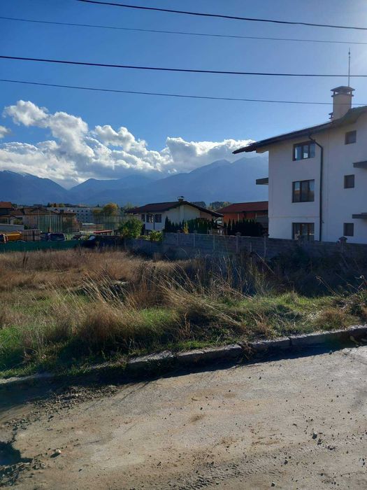 Продавам парцел в Разлог