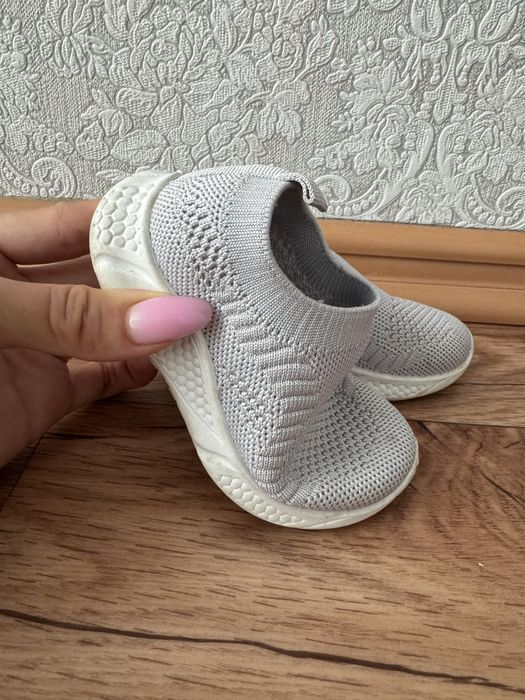 Кеды деткие (почти новые)