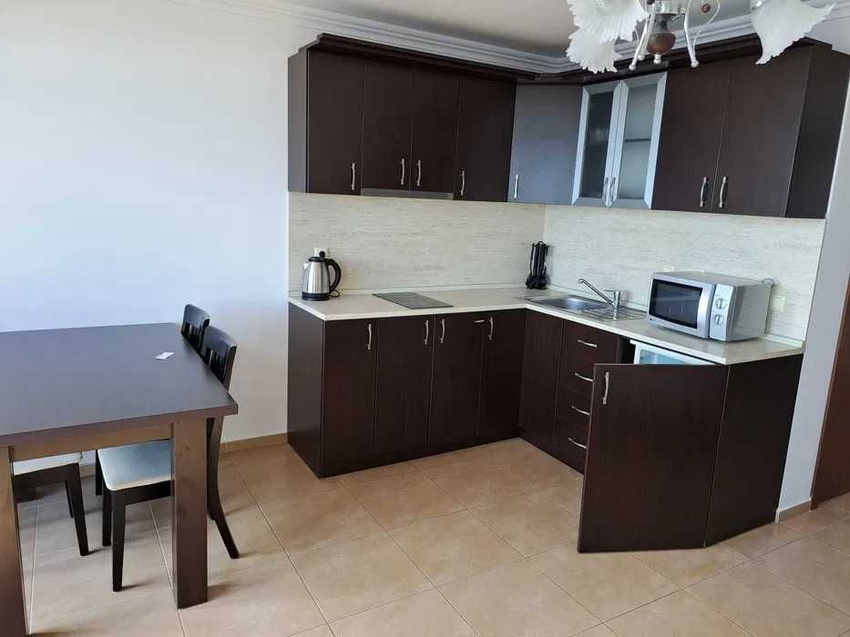 Продава се Едностаен апартамент в Свети Влас - 120 кв.м за 625 €/кв.м - Снимка #2