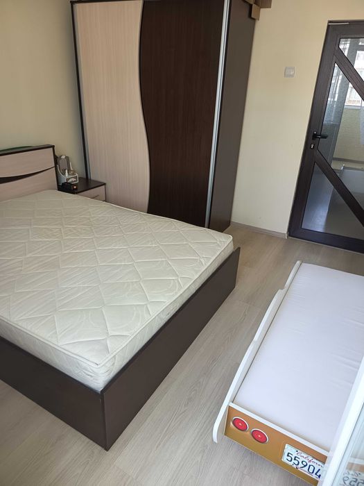 Продавам двустаен апартамент