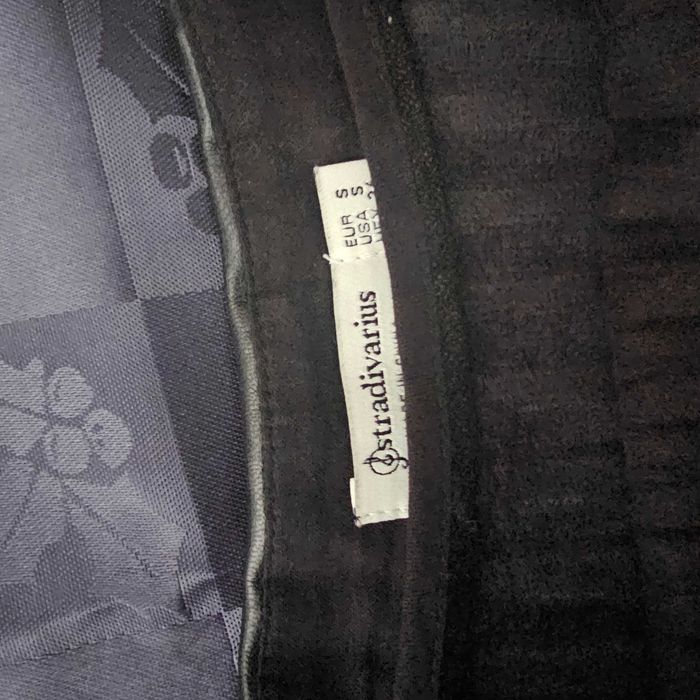 Нова едро плисирана кожена пола "Stradivarius" "Страдивариус" S размер