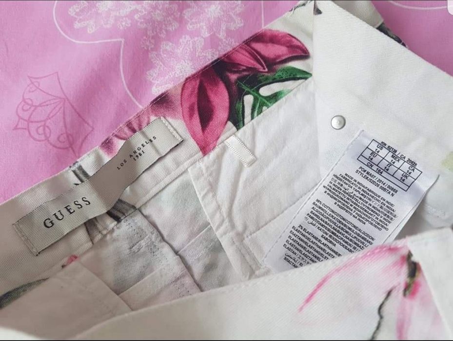 Pantaloni scurti Guess Xs-S