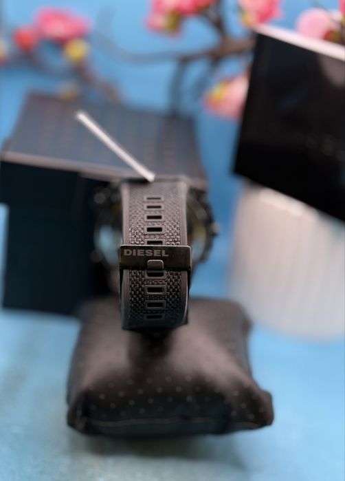 Мъжки часовник DIESEL Mega Chief DZ4548