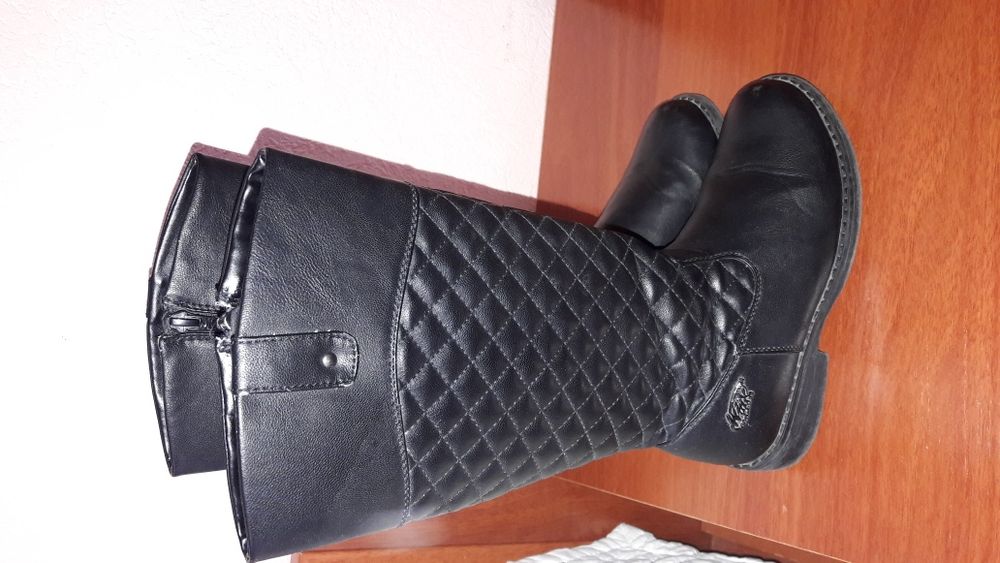 Весенние сапоги высокие