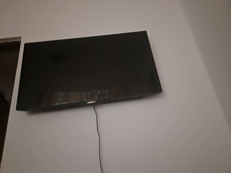 Vand TV Sony Bravia diagonala 32” (81 cm)