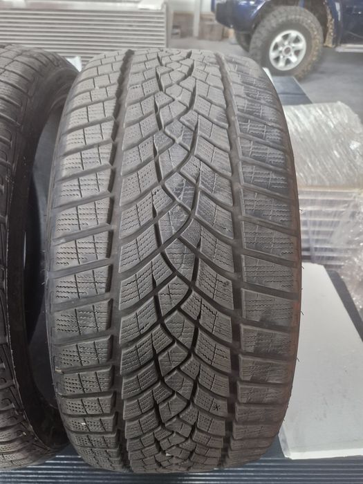 Anvelope Good Year 235/35r20