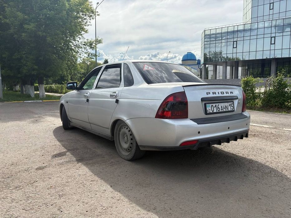 Lada Priora седан
