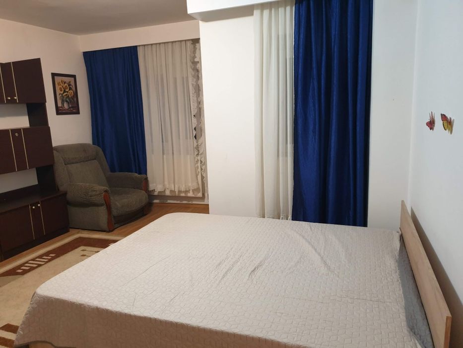 Garsoniera de inchiriat