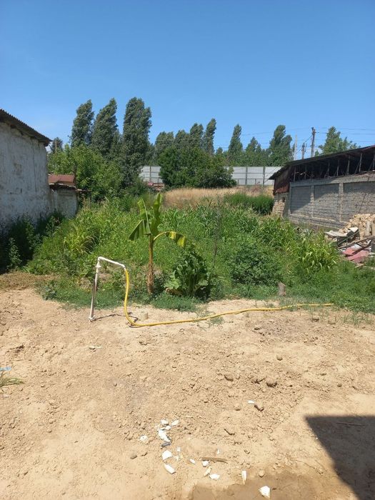 Uchastka sotiladi 6 so tik 6 ta xona