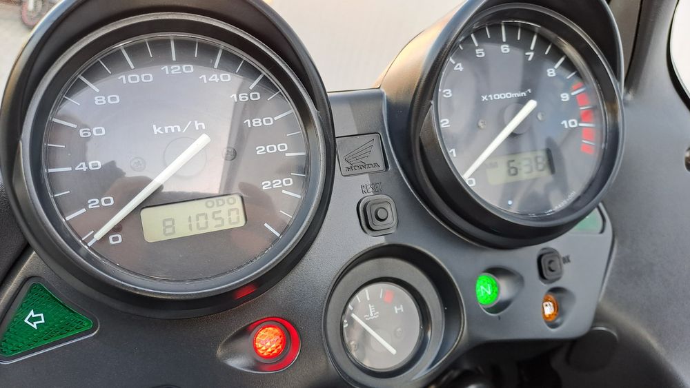 Honda XL1000V Varadero an 2000