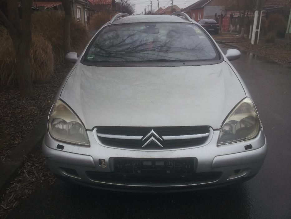 Aripa stanga citroen c5 an 2004