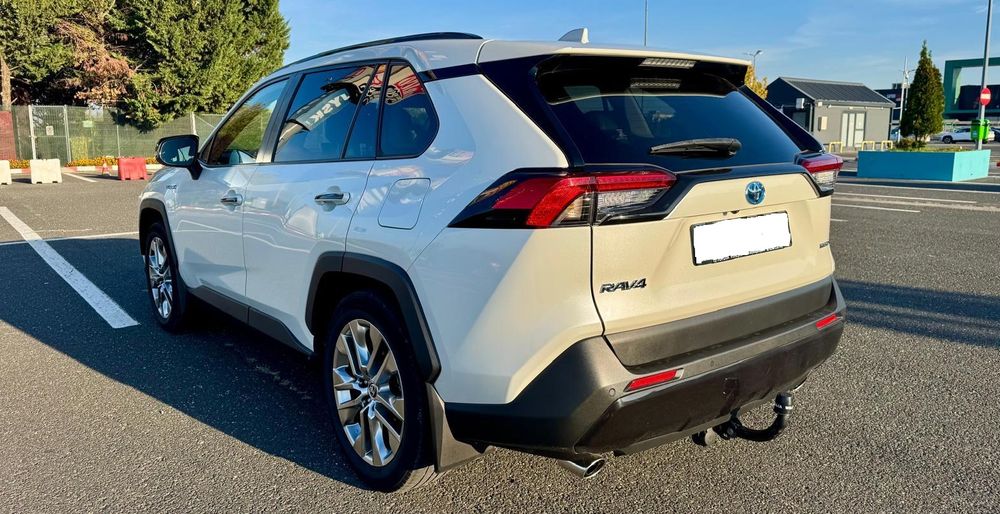 TOYOTA RAV4 2021 — imagine 3