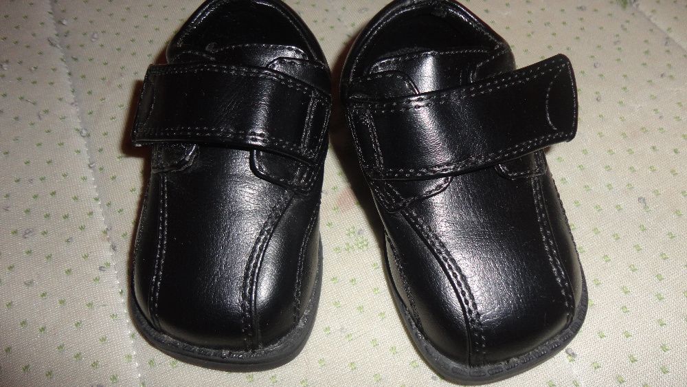 Черни бебешки обувки от ест.кожа-19ном.