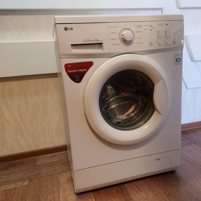 Прожам машинку на запчасти